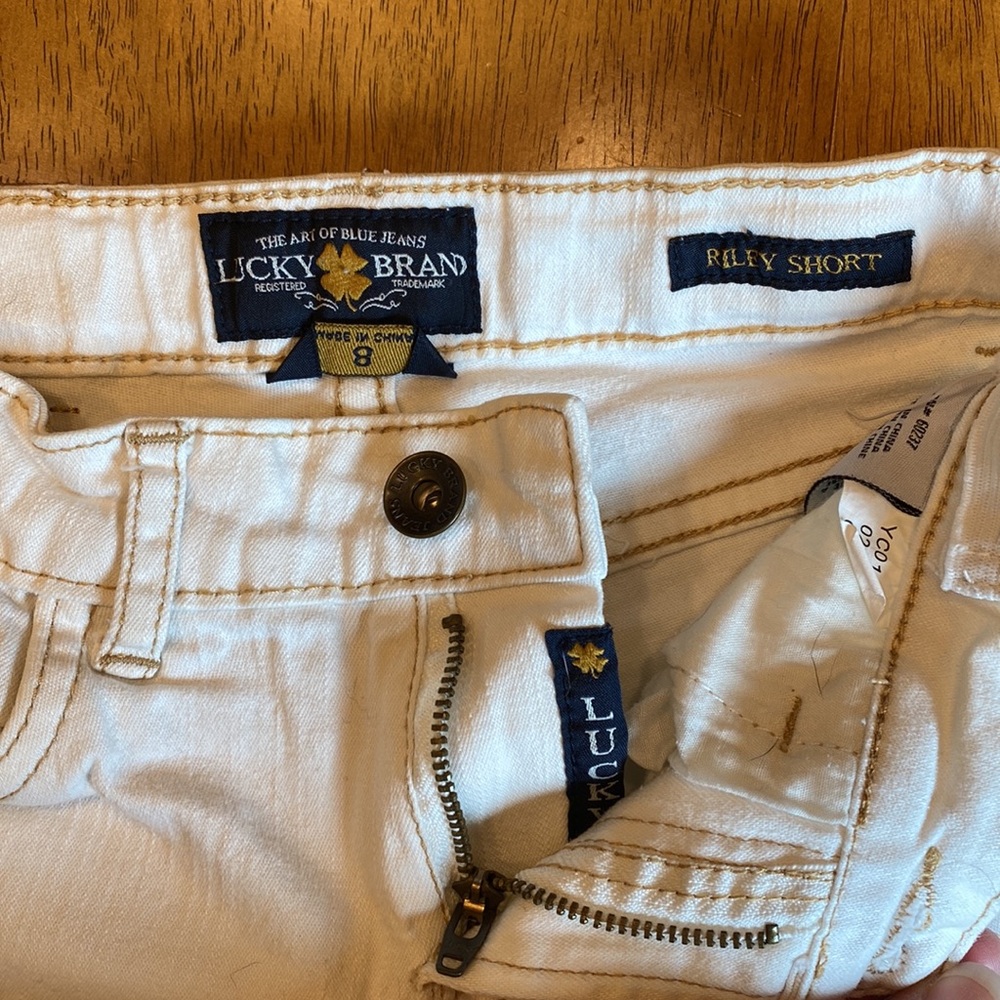 Lucky Brand Riley Shorts - Picture 4 of 7
